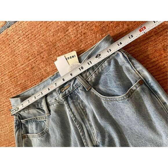 NWT INDUSTRY High Rise Wide Leg Cargo  Women’s Jeans 4 - Picture 4 of 10